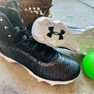 Under Armour Kids Black Sneakers with White Soles